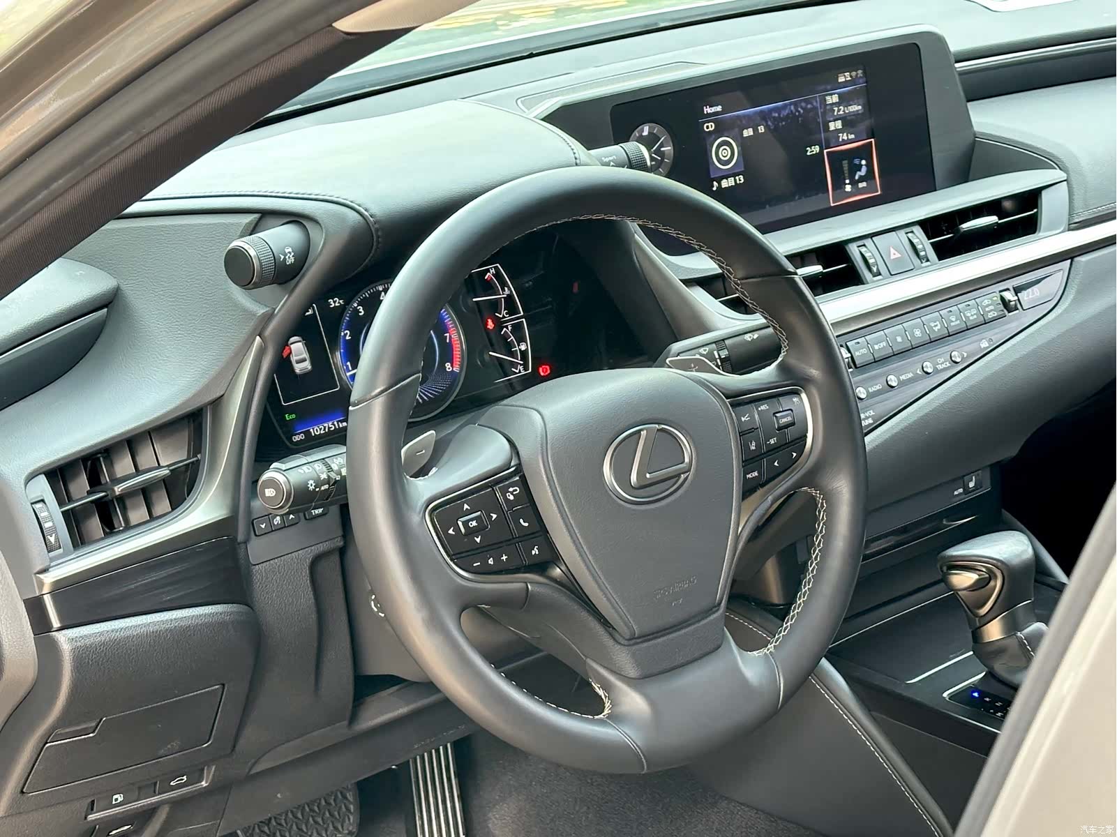 Lexus ES, 2021 8