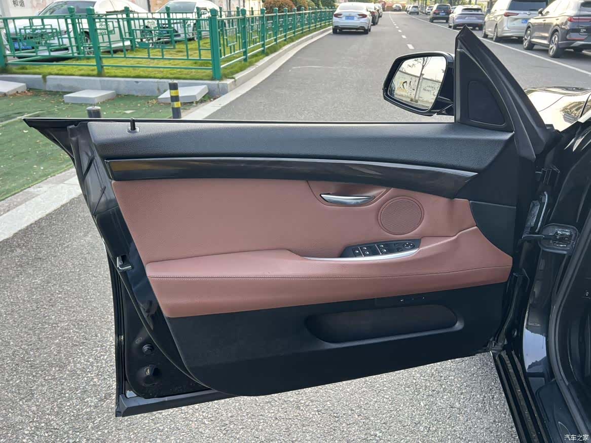 BMW 5 Series, 2014 4