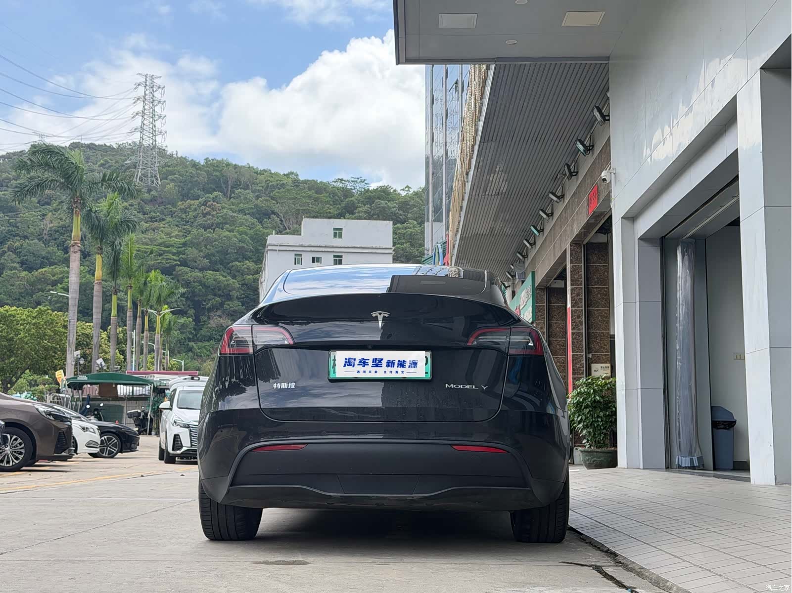 Tesla Model Y, 2022 6