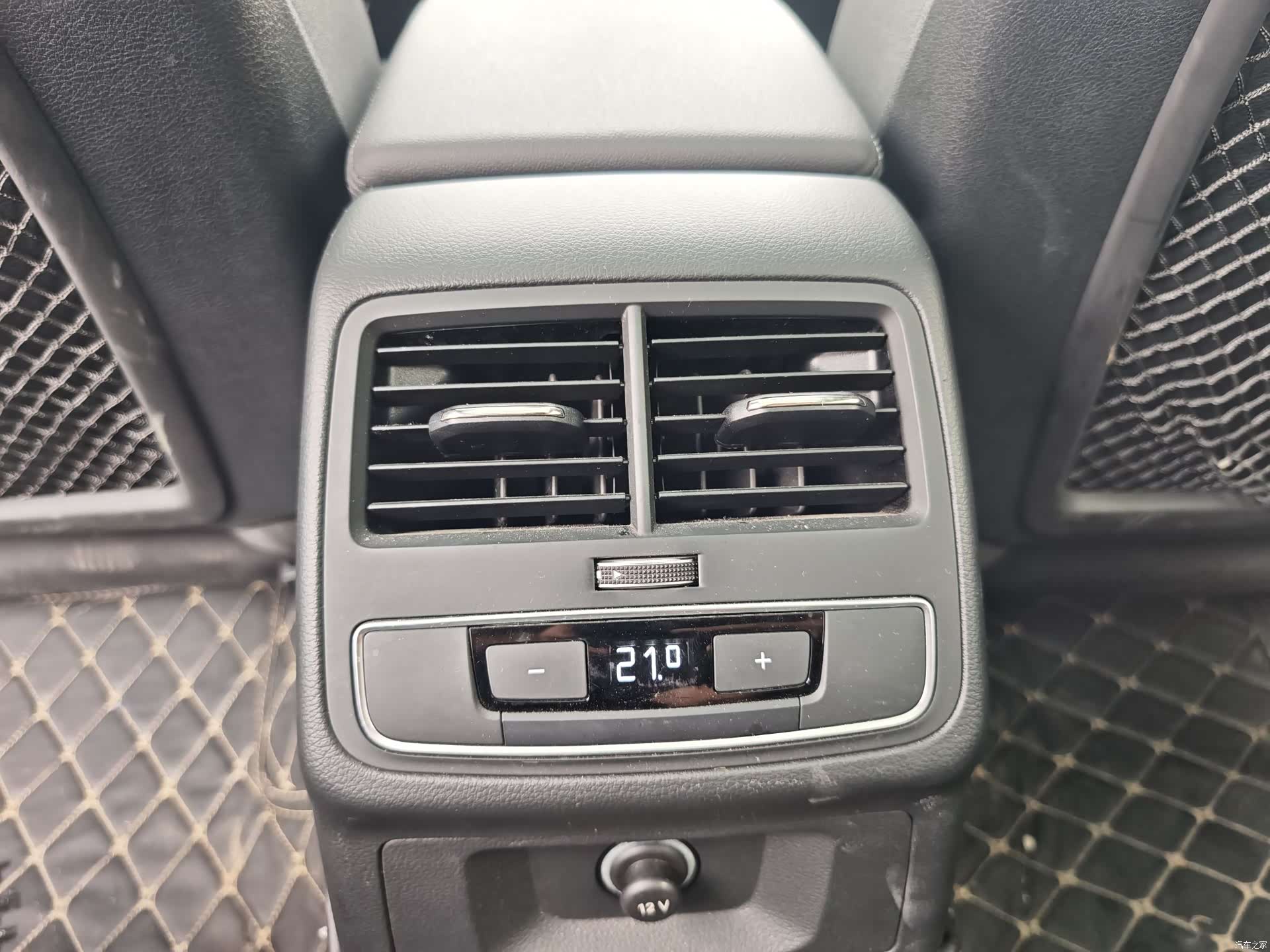 Audi A4, 2021 19