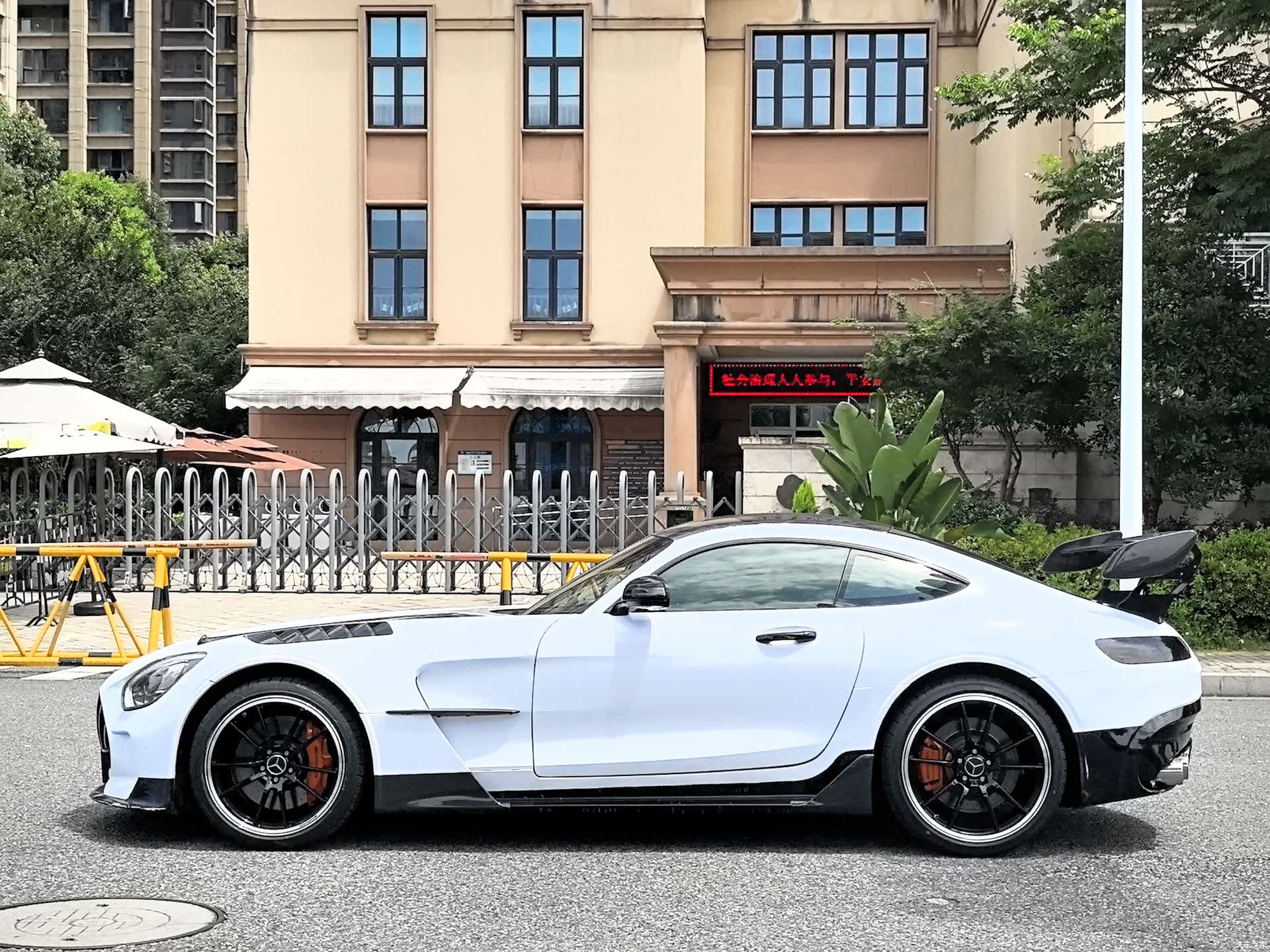 MG AMG, 2017 все фото