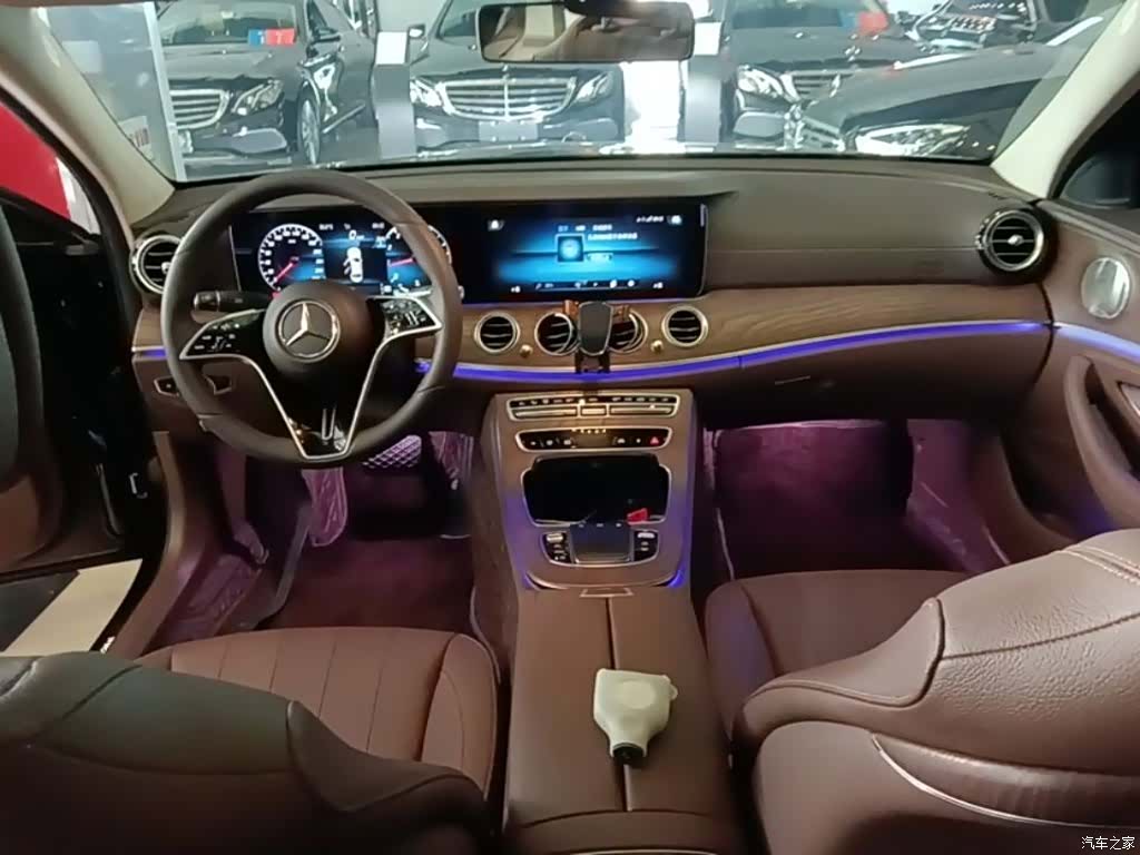 Mercedes-Benz E-Class, 2023 10