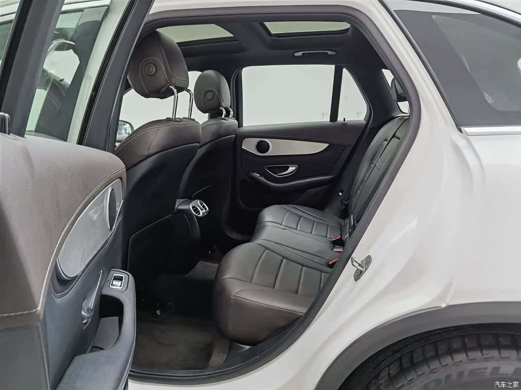 Mercedes-Benz GLC, 2018 15