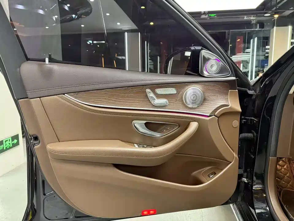 Mercedes-Benz E-class Mercedes-Benz E-class