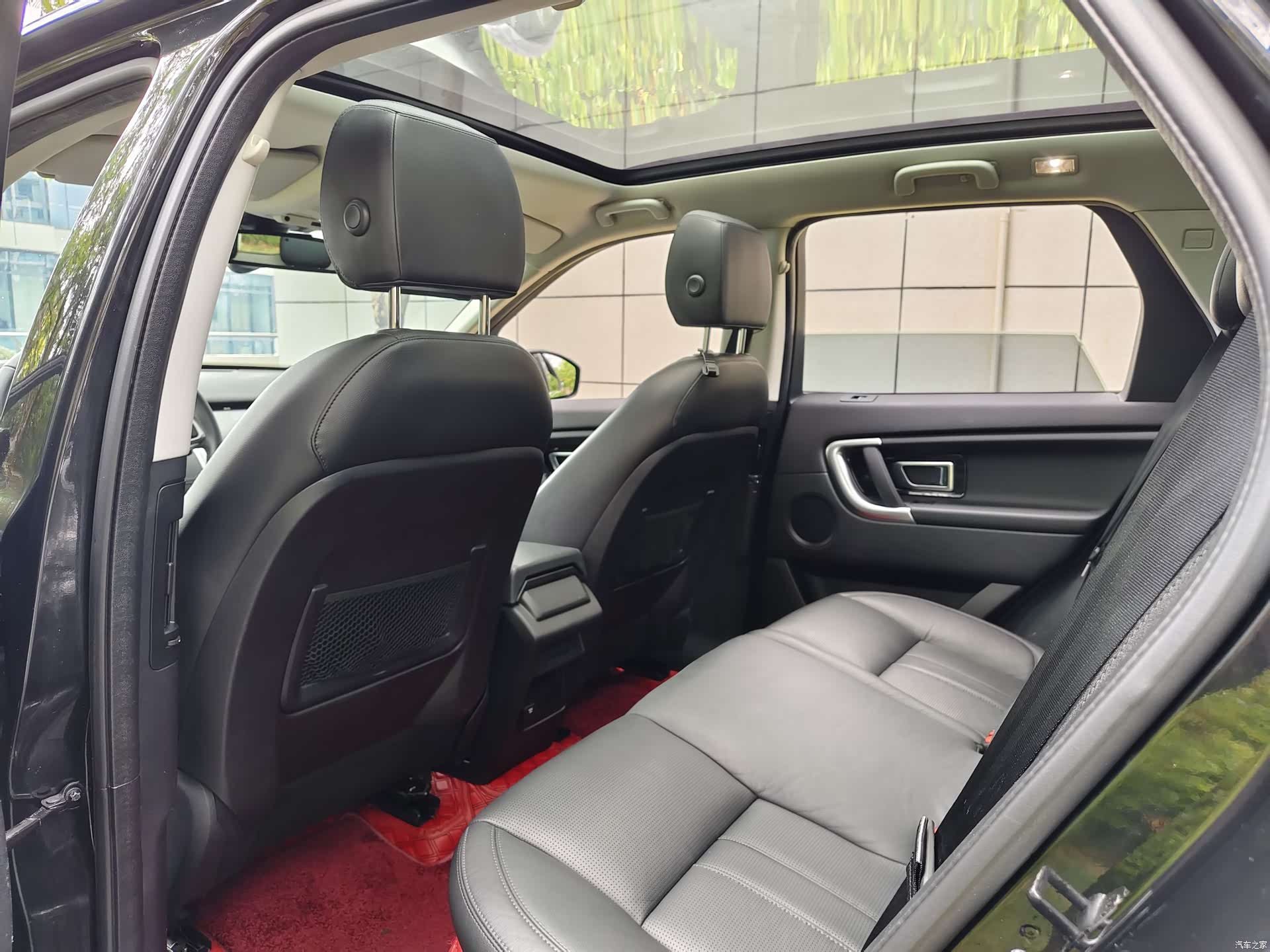 Land Rover Discovery, 2017 все фото