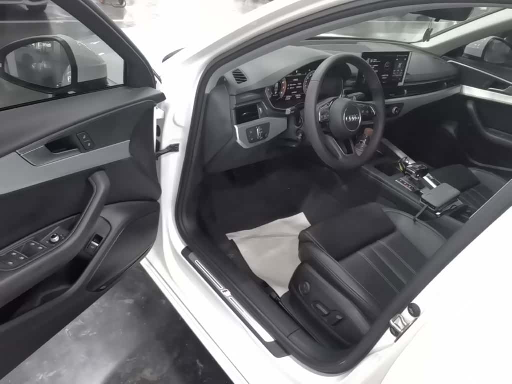 Audi A4L, 2021 16