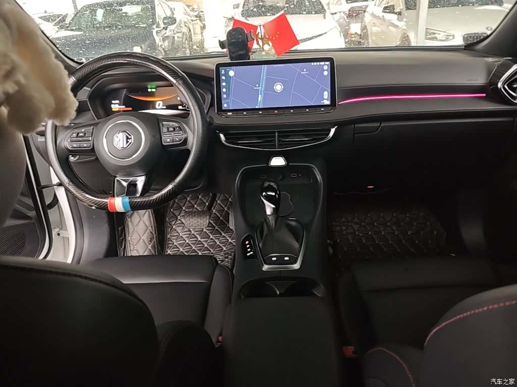 MG MG5, 2025 10