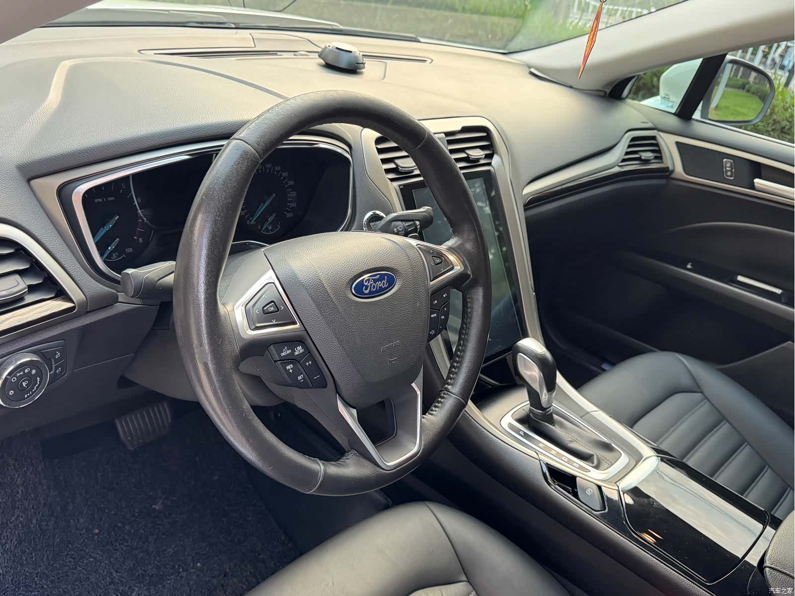 Ford Mondeo, 2016 11
