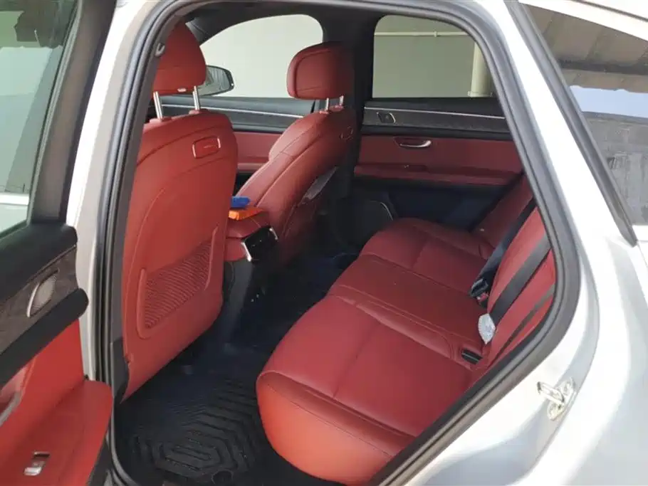 AITO Ask the world M5