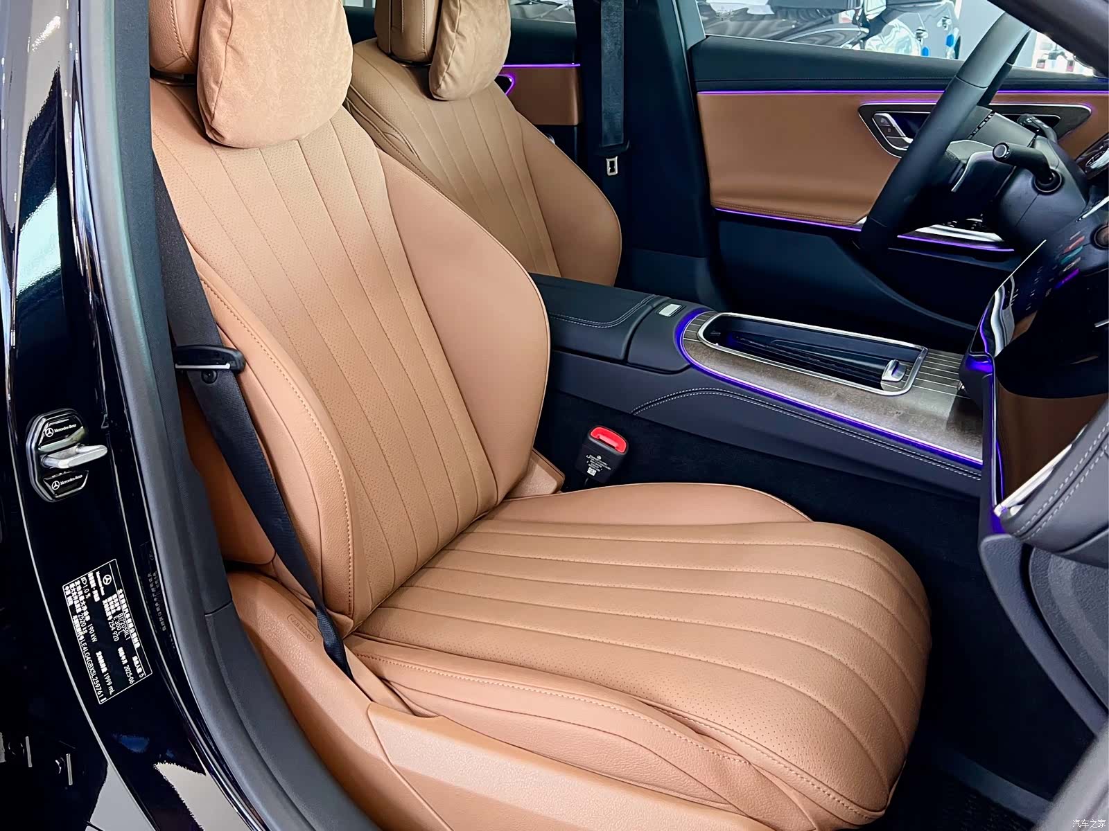 Mercedes-Benz E-Class, 2026 9