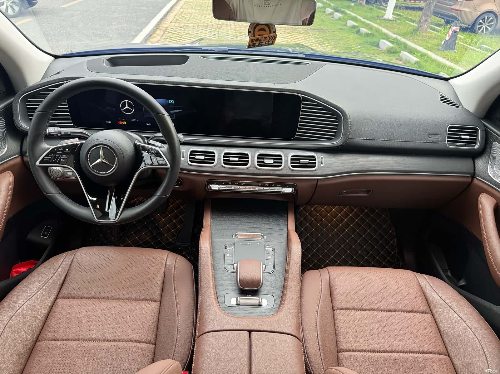 Mercedes-Benz GLE, 2024 14