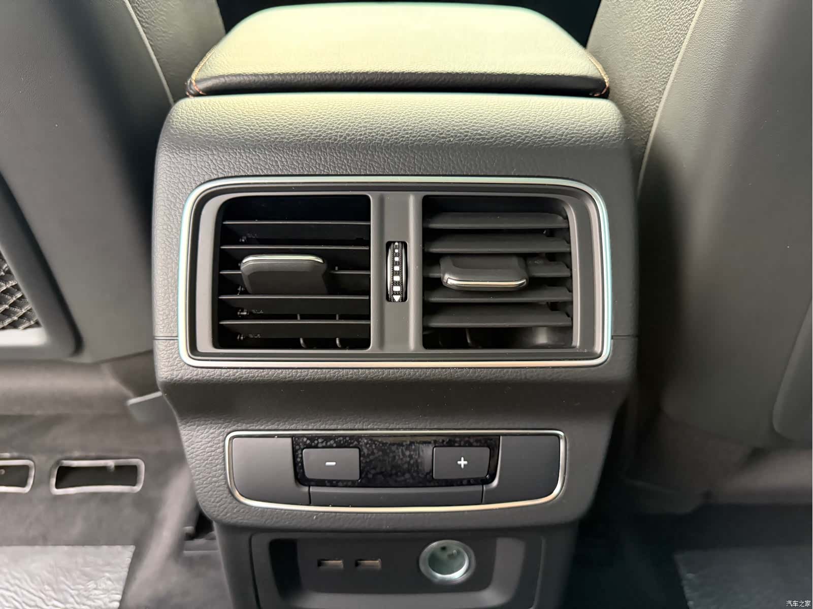 Audi Q5L, 2019 4