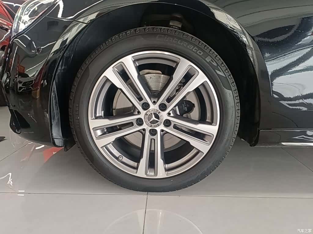 Mercedes-Benz E-Class, 2023 23