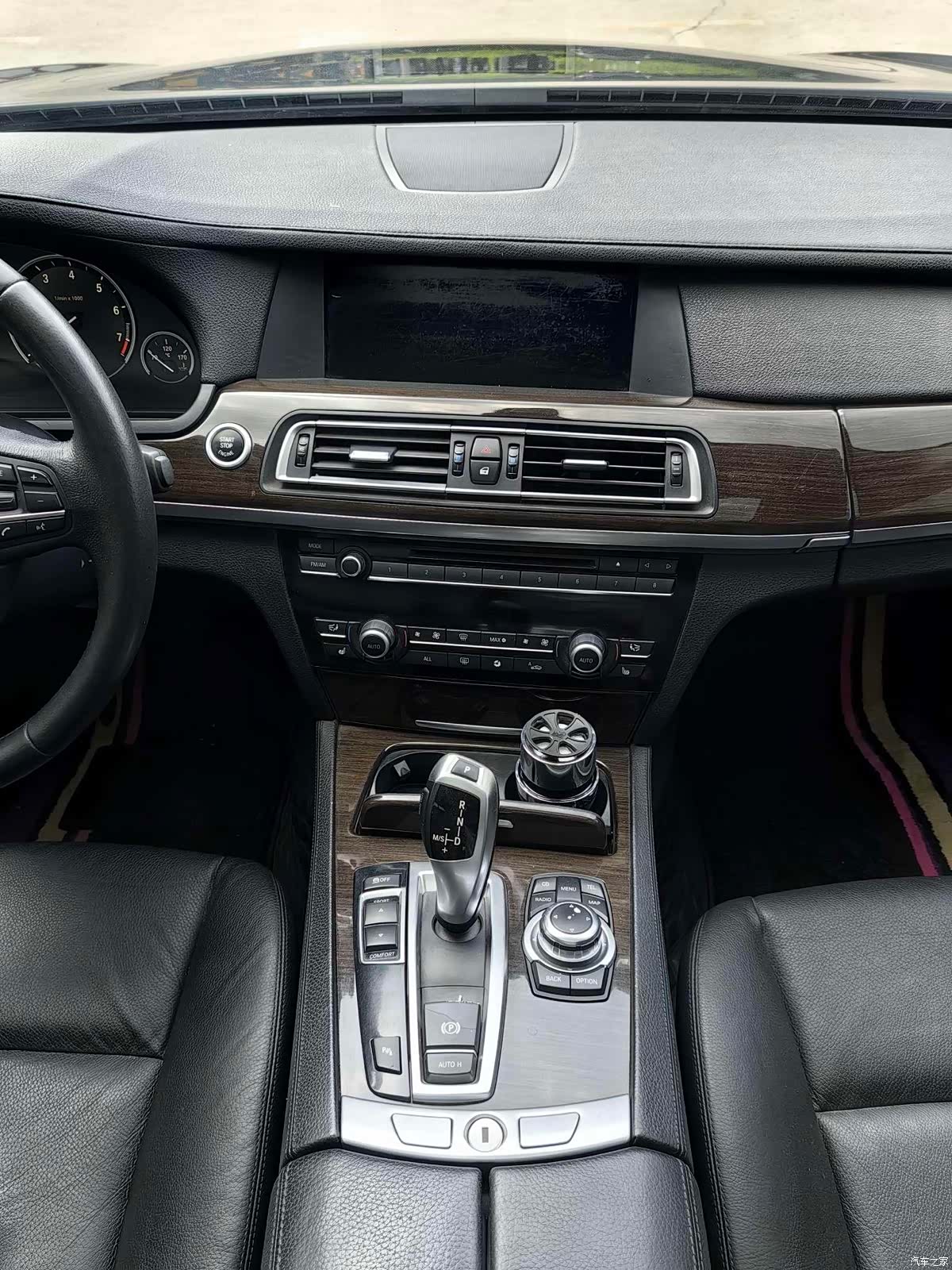 BMW 7 Series, 2012 17