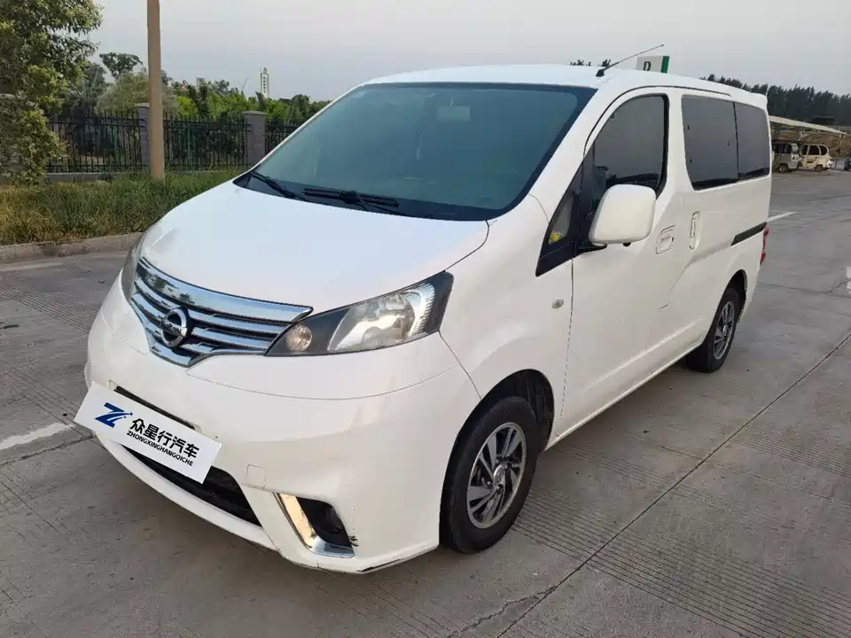 Nissan NV200