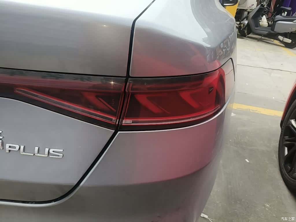 BYD Qin, 2022 8