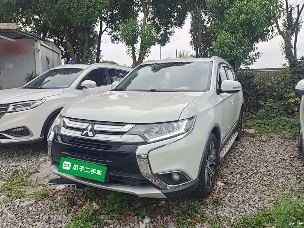 Mitsubishi Outlander, 2017 2