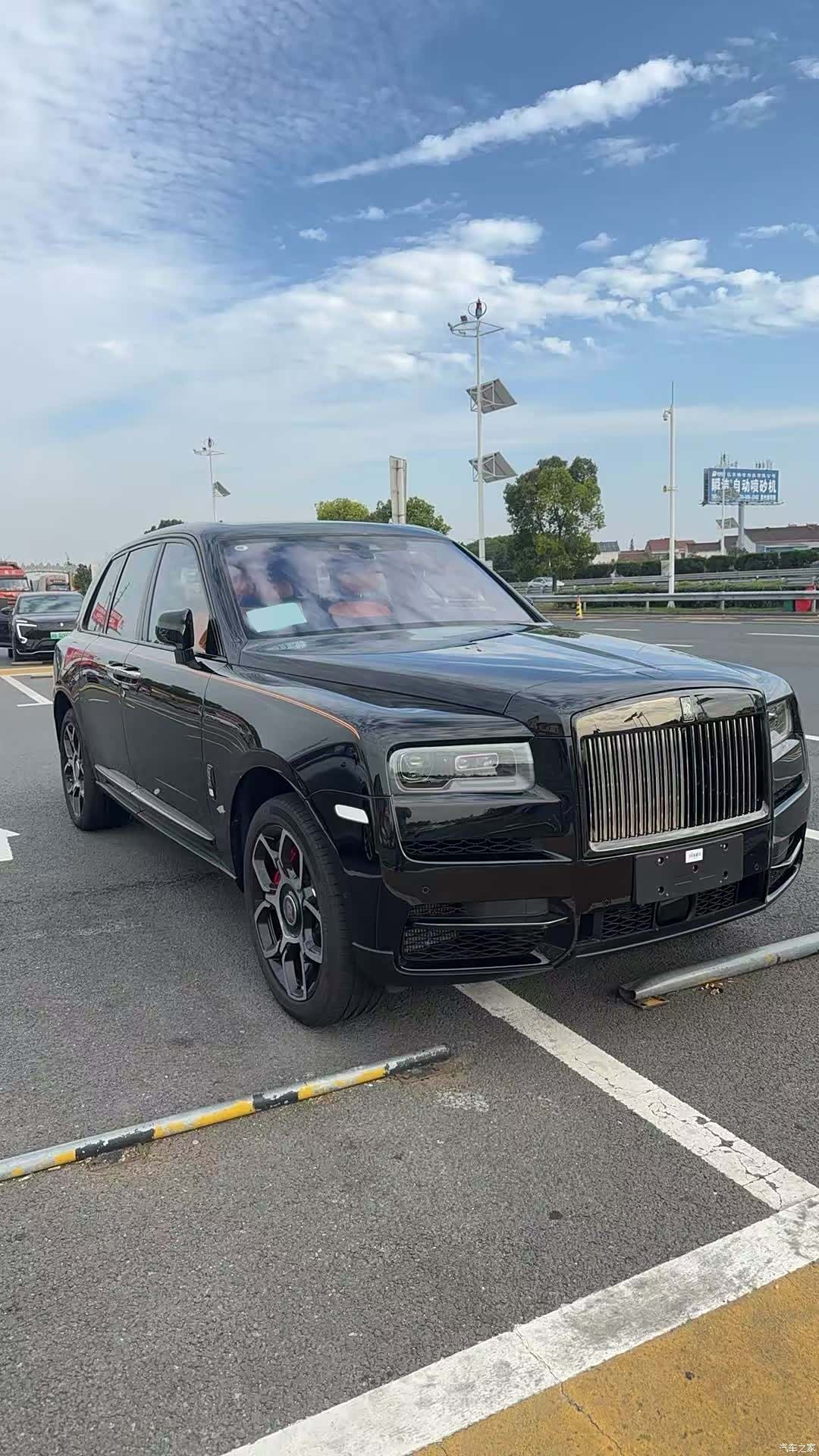 Rolls-Royce Cullinan, 2025 все фото