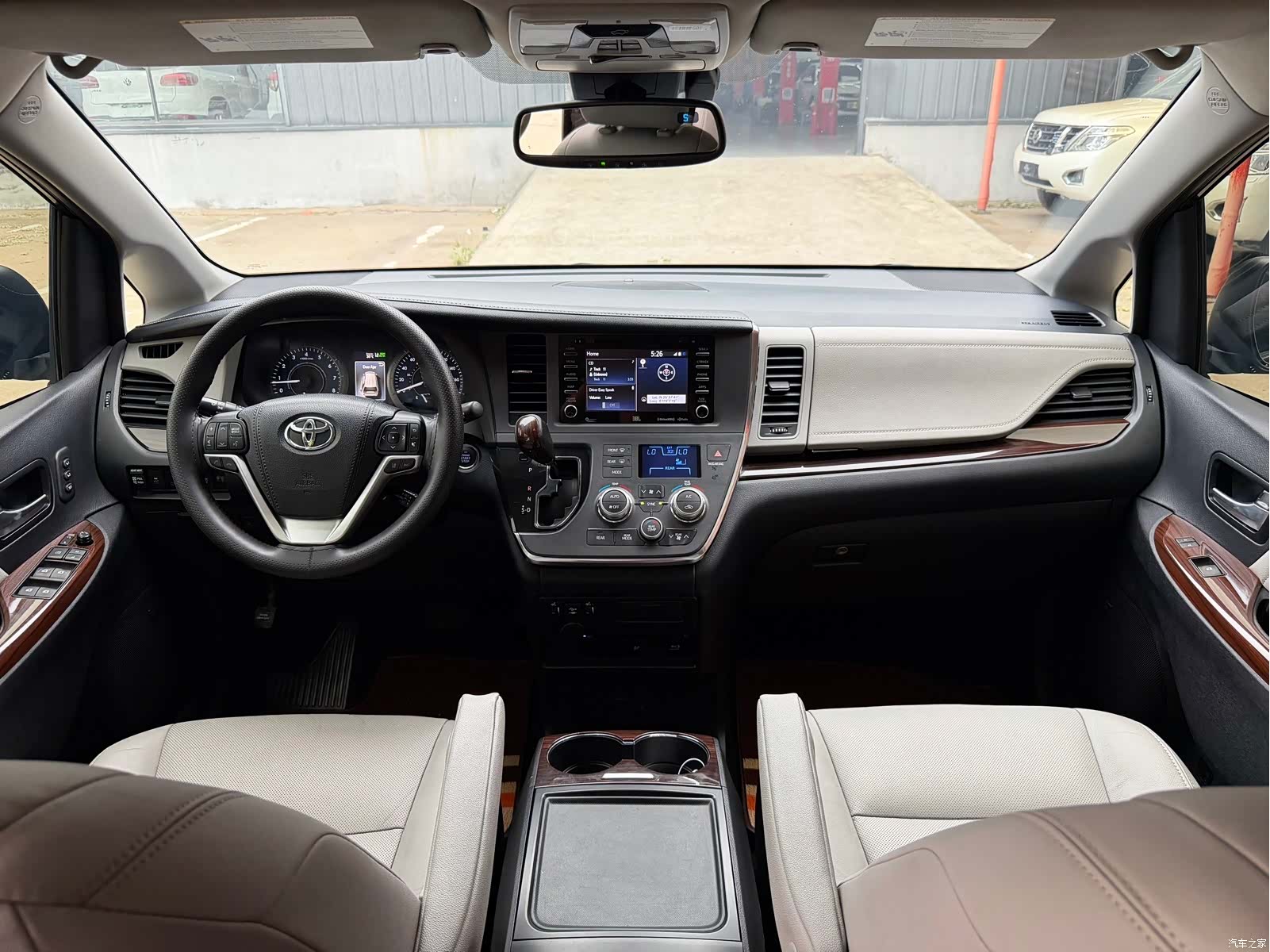 Toyota LTD, 2018 13