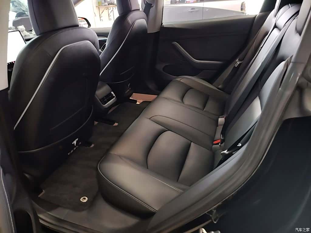 Tesla Model 3, 2021 17