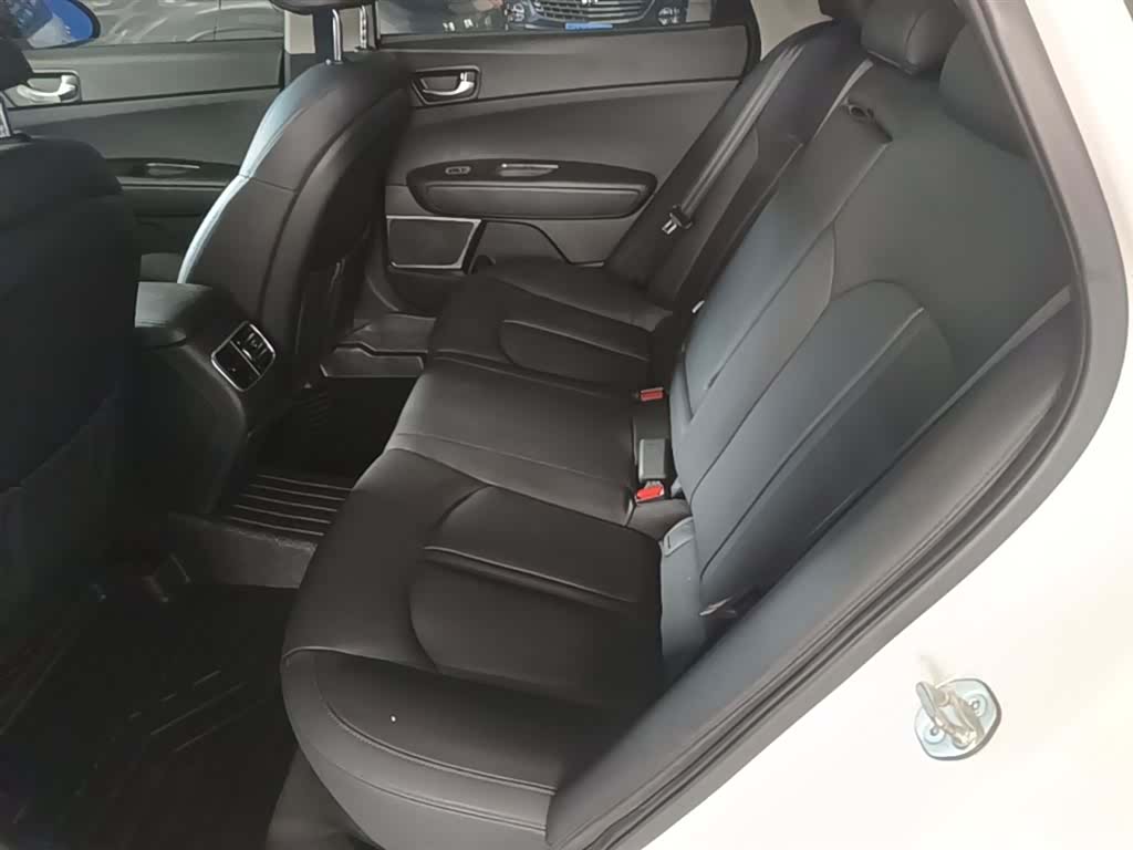 Kia K5, 2017 17