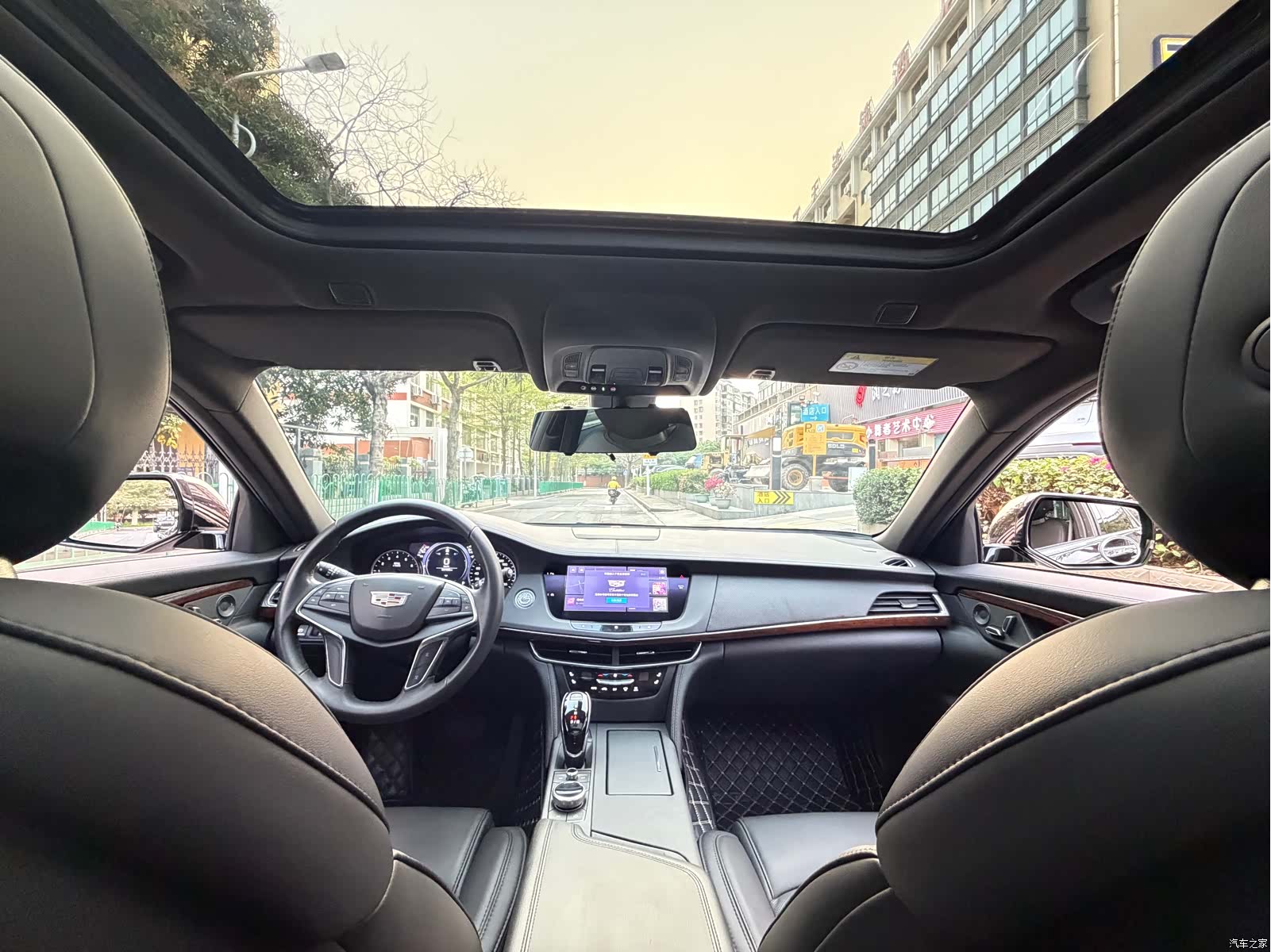 Cadillac CT6, 2023 4