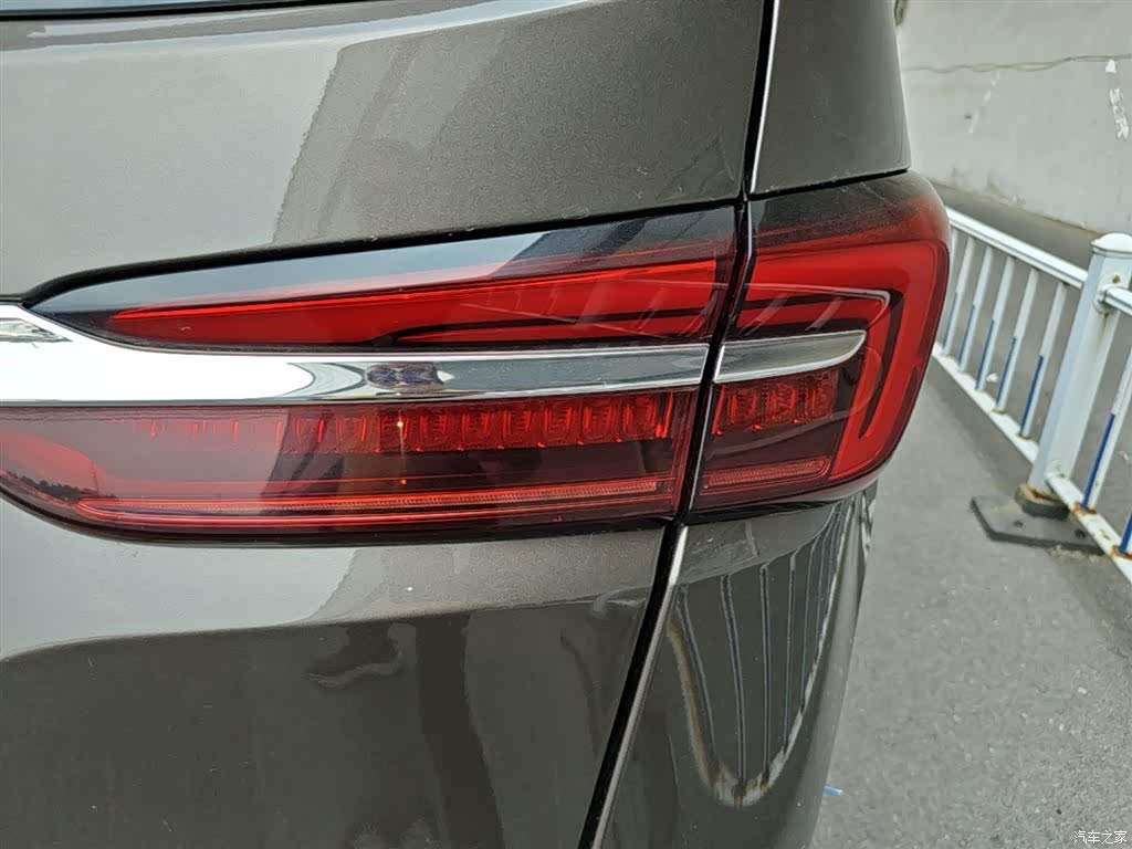 Buick GL8, 2021 8