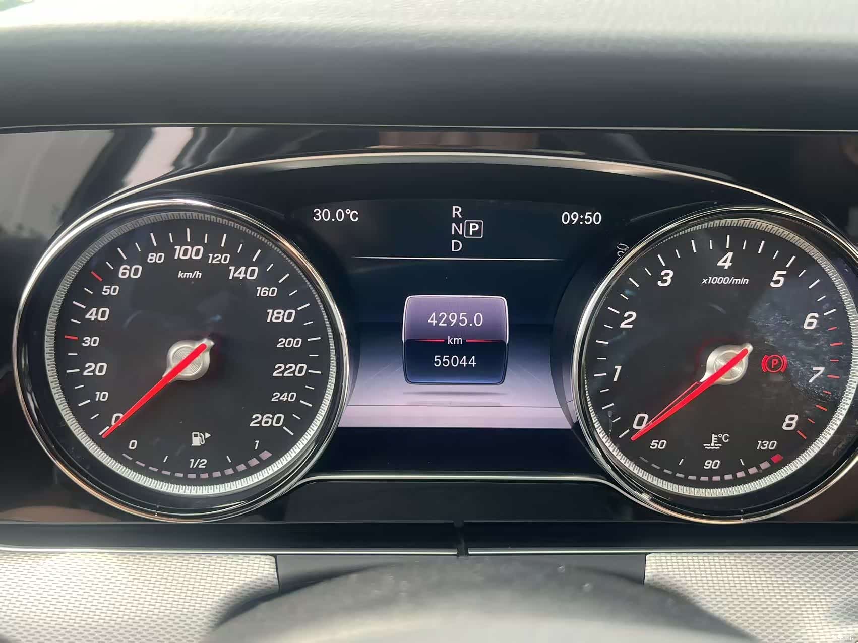 Mercedes-Benz E-Class, 2018 12