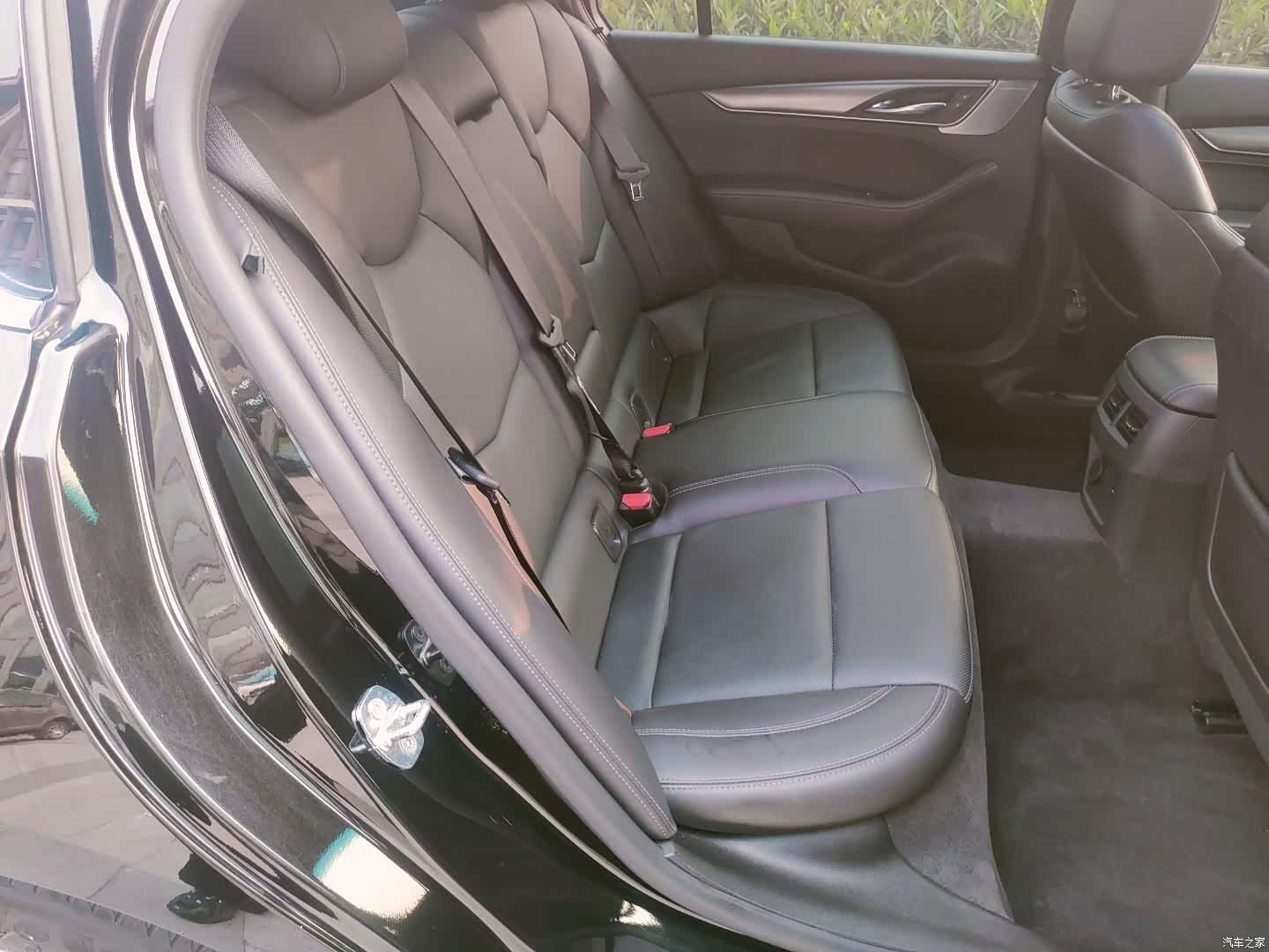 Cadillac CT5, 2024 33
