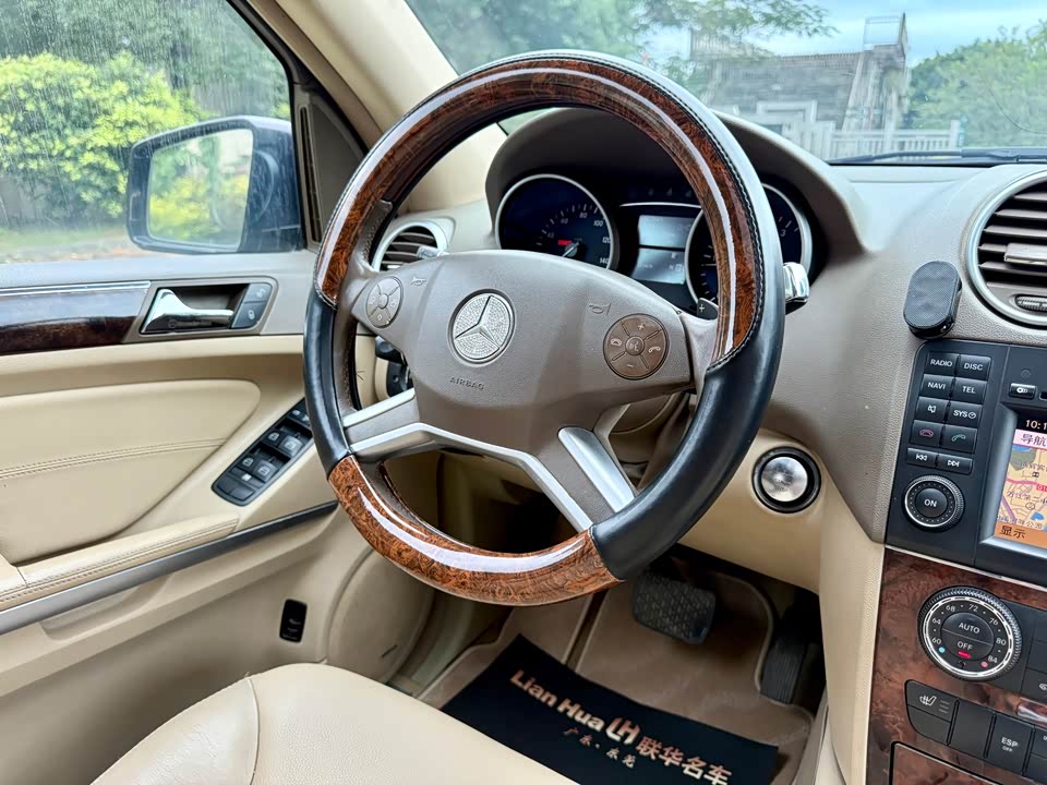 Mercedes-Benz M class