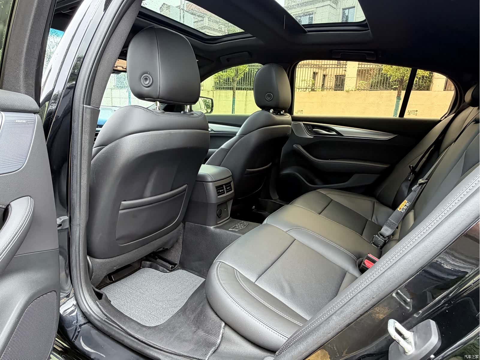 Cadillac CT5, 2023 8