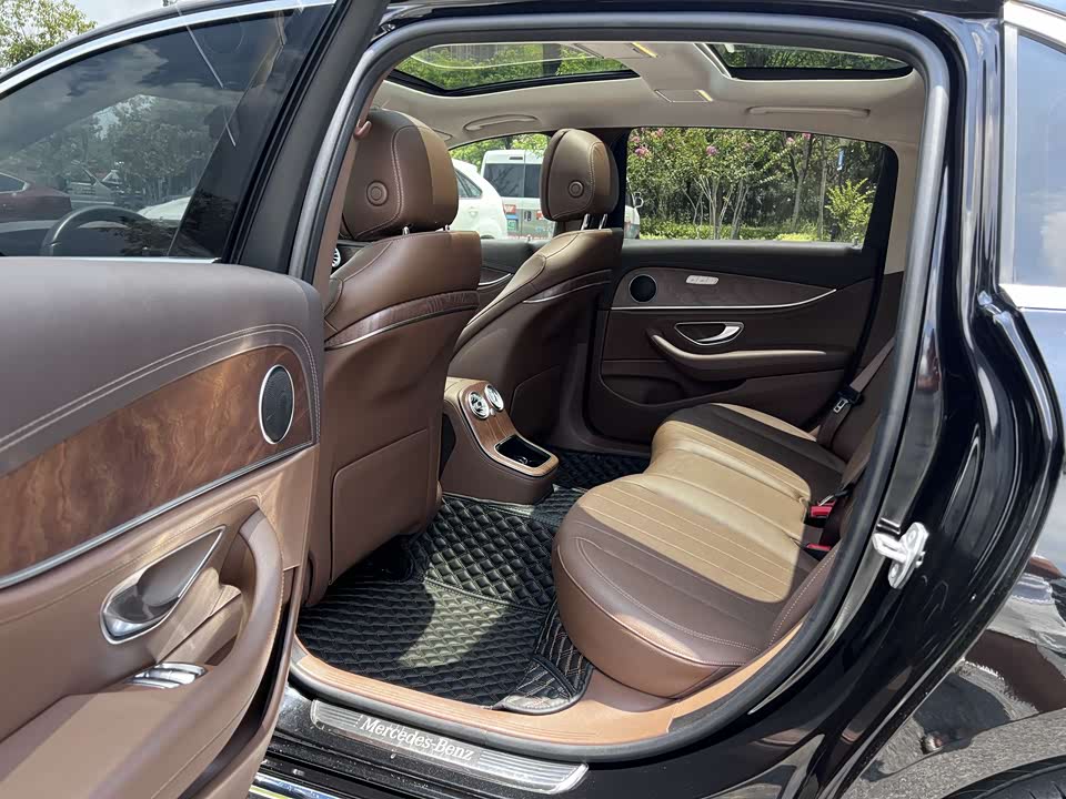 Mercedes-Benz E-class Mercedes-Benz E-class