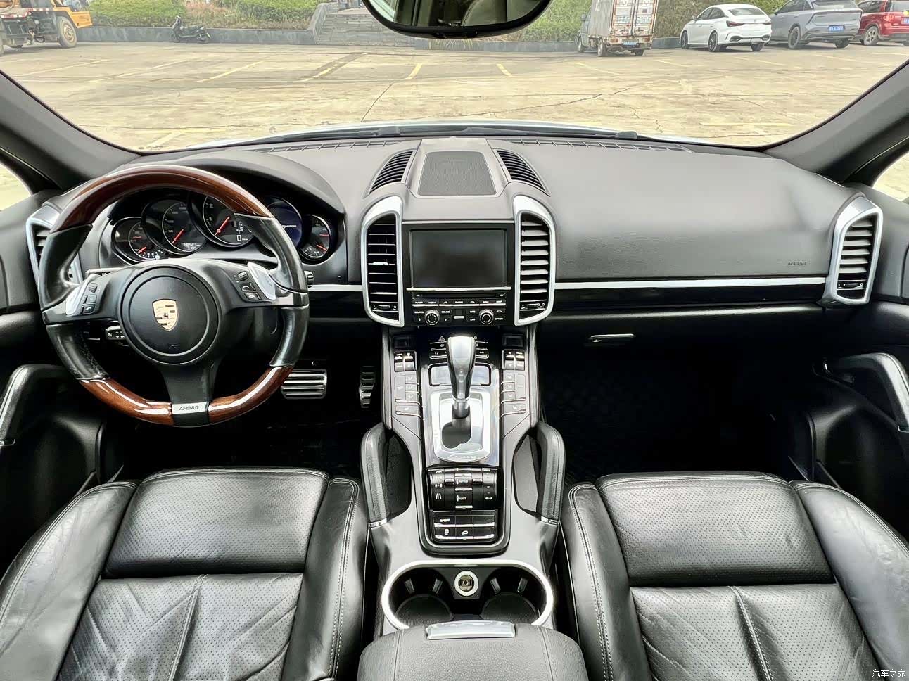 Porsche Cayenne, 2012 10