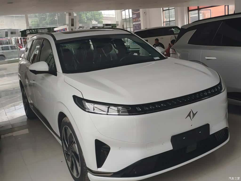 DongFeng eπ008, 2026 4