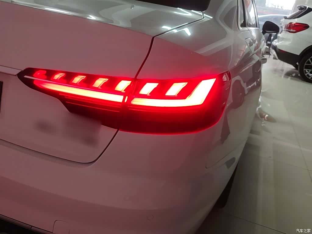 Audi A4L, 2020 8