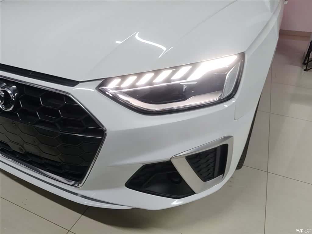 Audi A4L, 2020 24