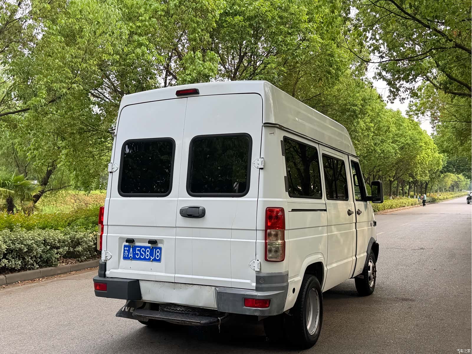 Iveco A35, 2018 все фото