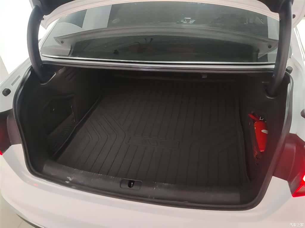 Audi A4L, 2020 19