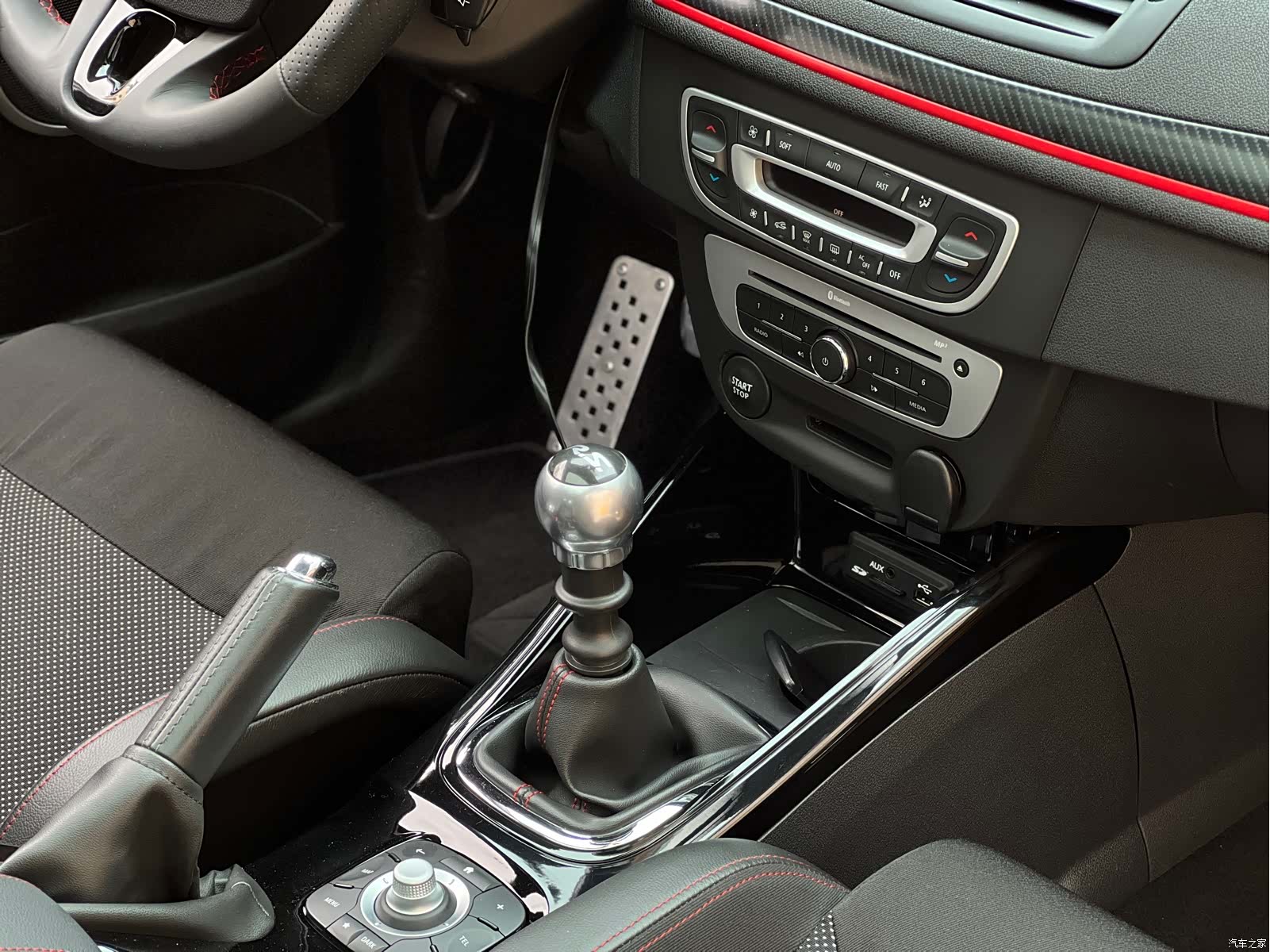 Renault Megane, 2018 13