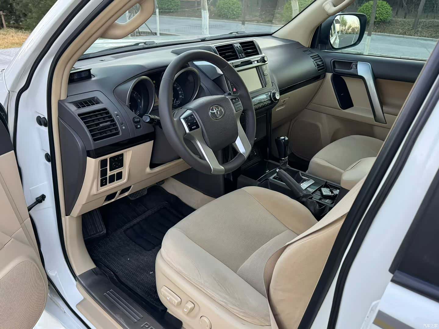 Toyota Prado, 2015 4
