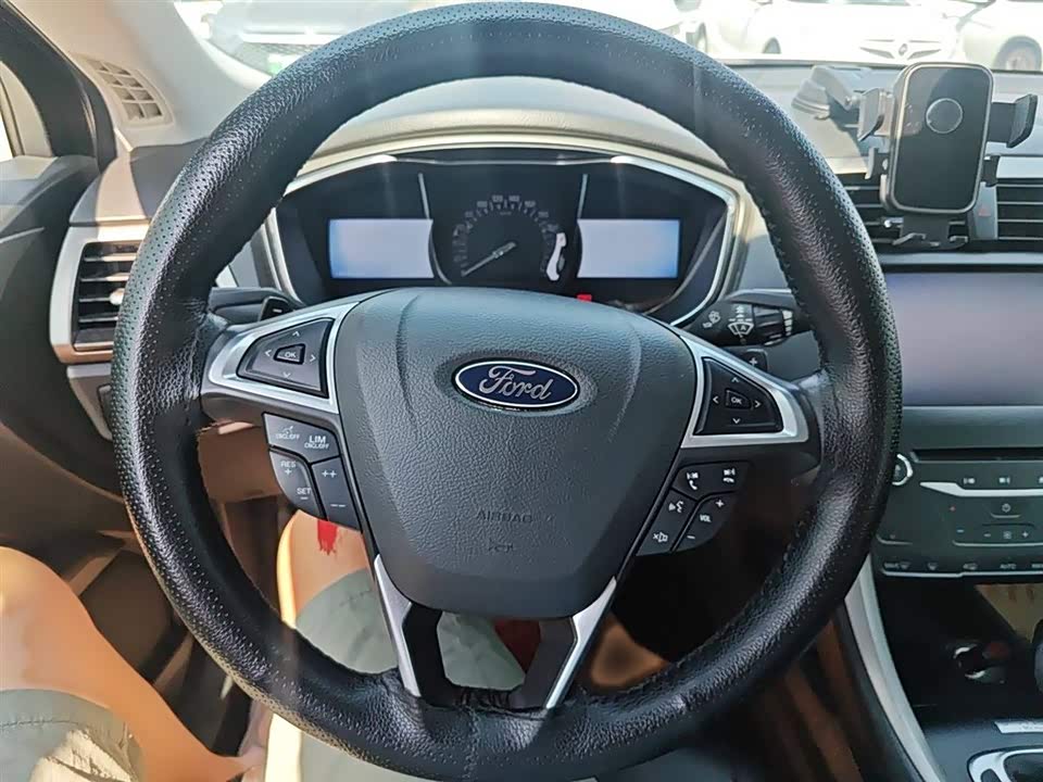 Ford Mondeo Ford Mondeo