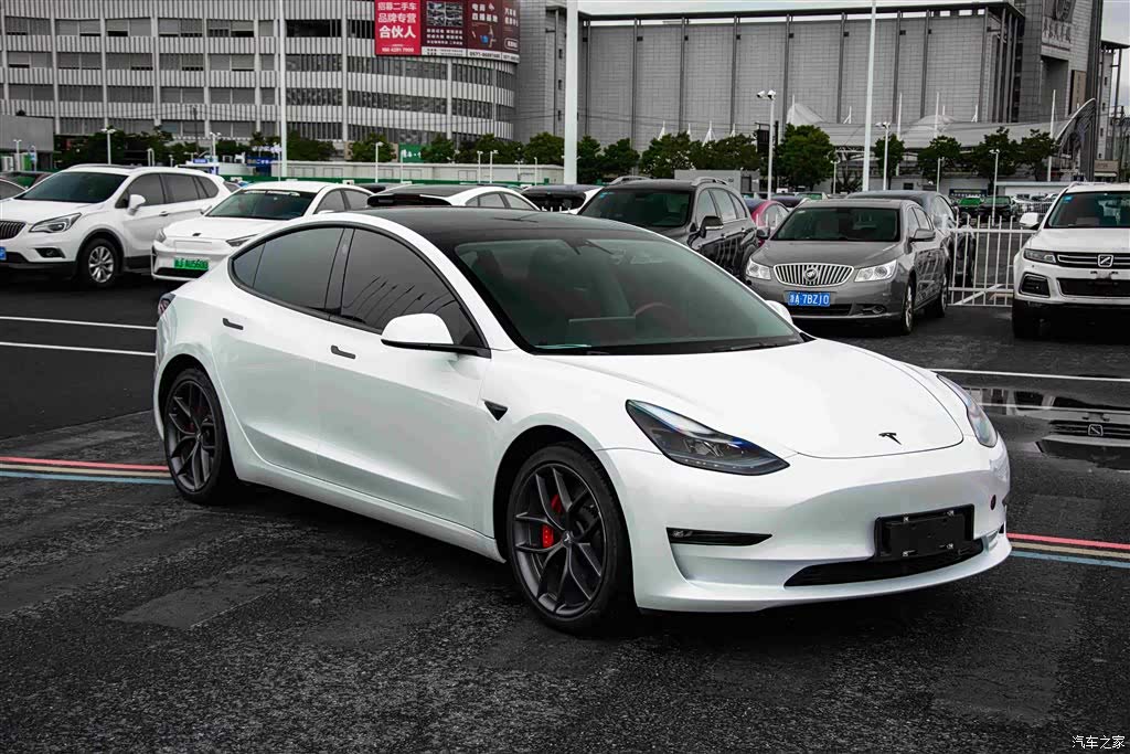 Tesla Model 3, 2022 3
