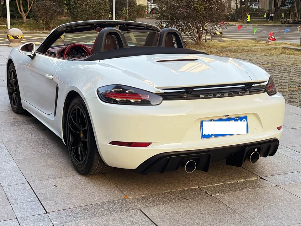 Porsche 718