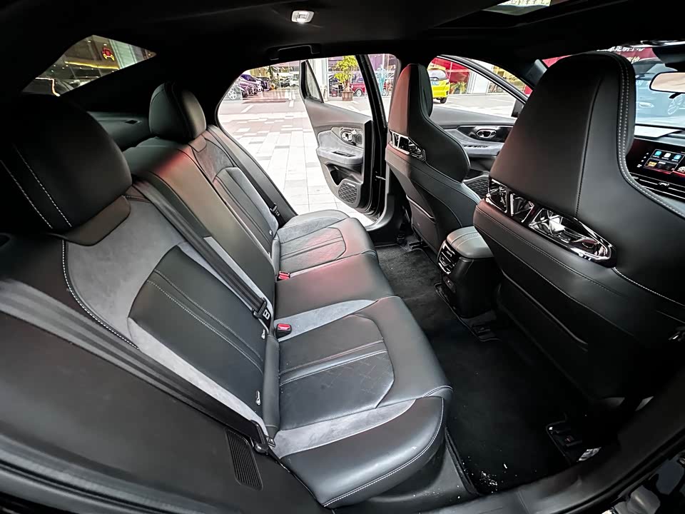 Trumpchi Shadow Leopard