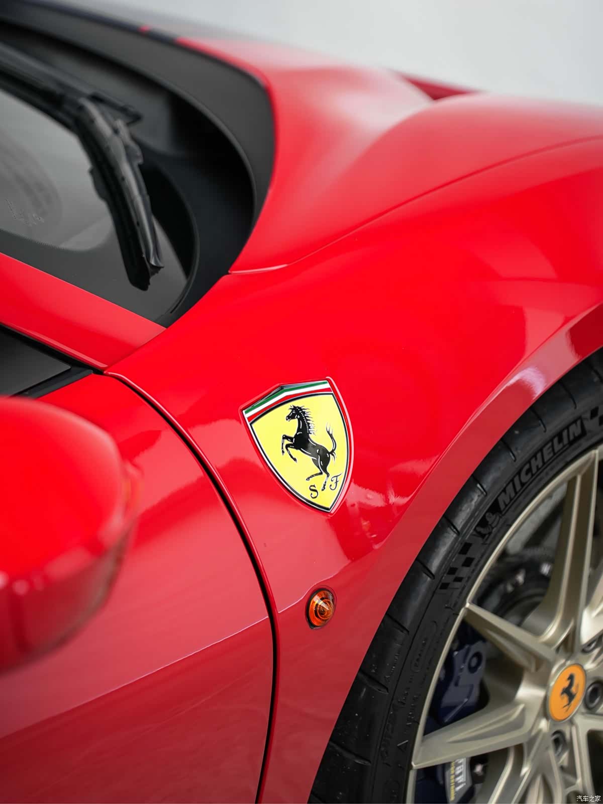 Ferrari 488, 2019 7
