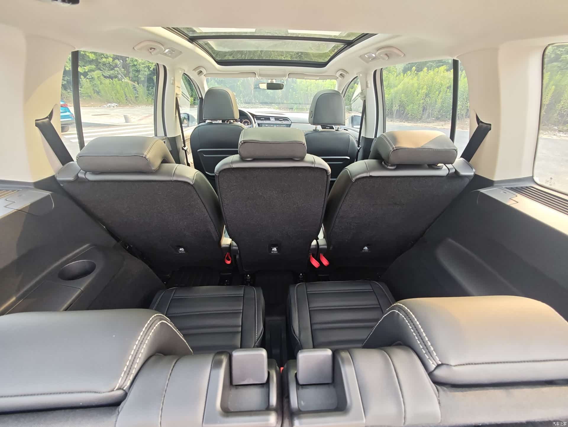Volkswagen L, 2023 23