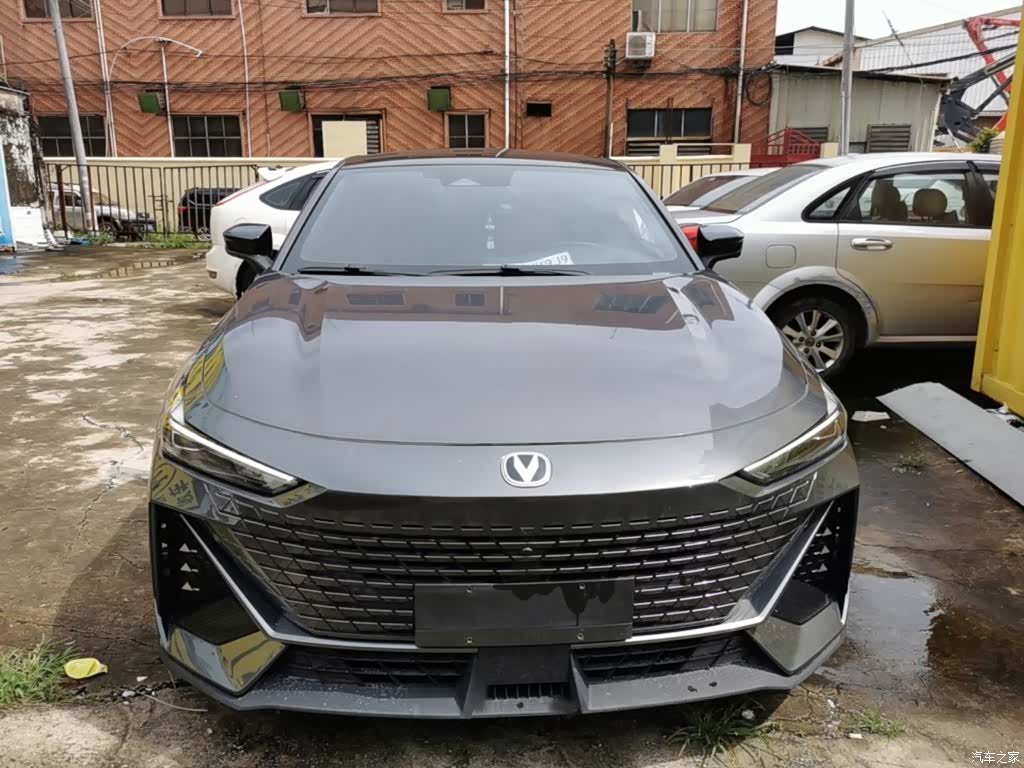 Changan UNI-V, 2023 3