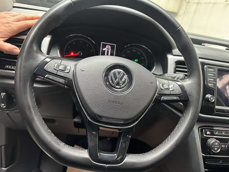 Volkswagen Tourang