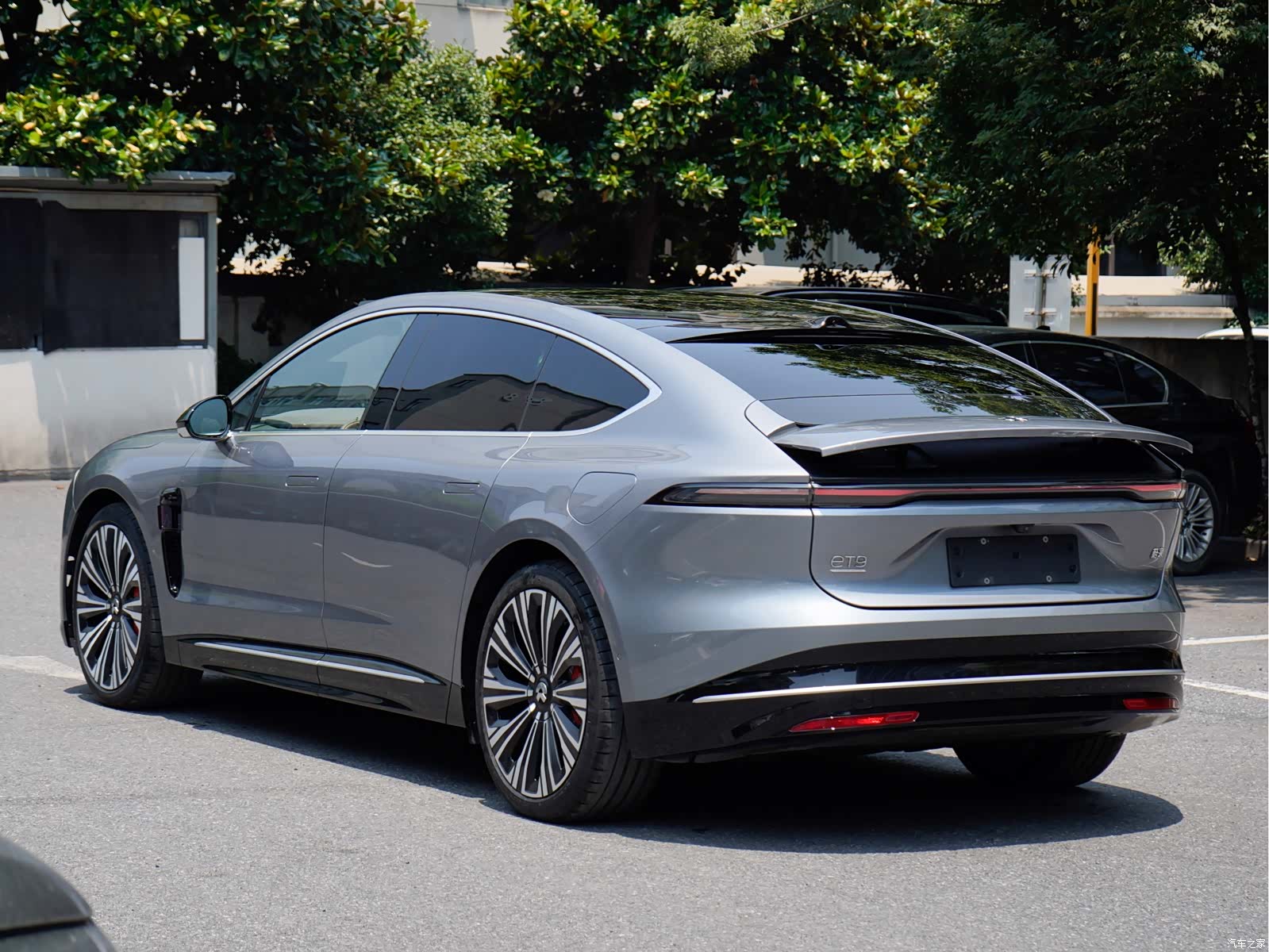 NIO ET9, 2025 4