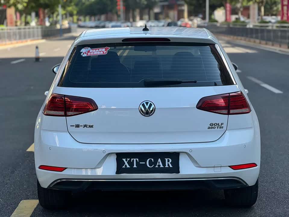 Volkswagen golf